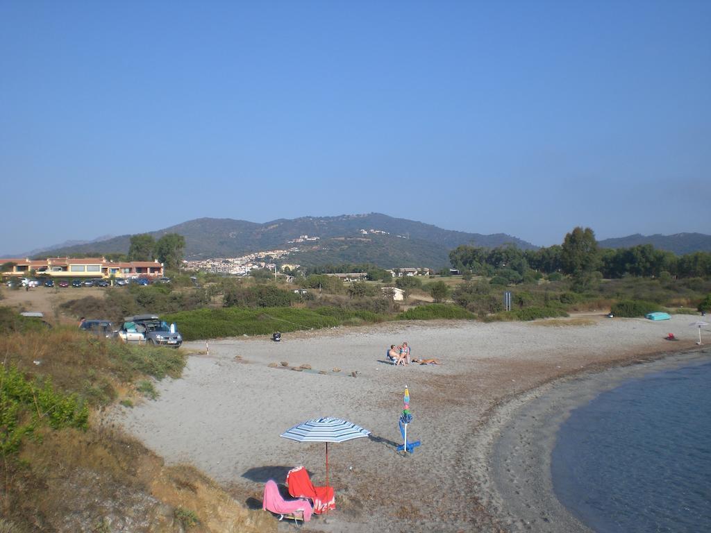 Appartamenti Agrustos Budoni Δωμάτιο φωτογραφία